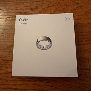 Oura Ring 4 in Rose Gold